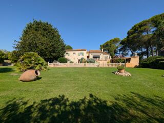  Maison à vendre 10 pièces 270 m²