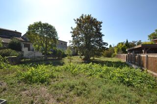  Terrain à vendre 977 m²