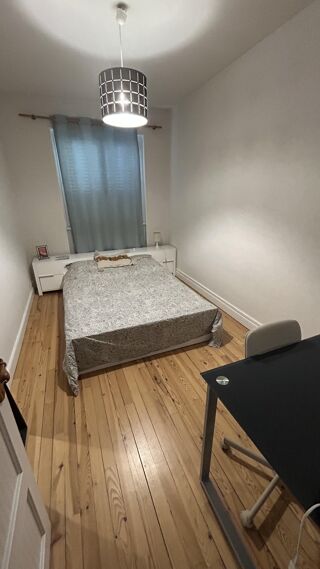  Appartement à louer 4 pièces 68 m²