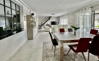  Maison � vendre 8 pi�ces 270 m�