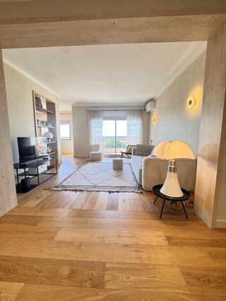  Appartement à louer 3 pièces 92 m²