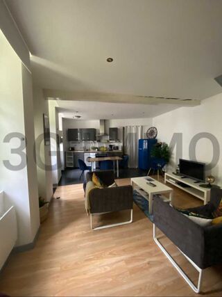  Immeuble  vendre 15 + pices 550 m