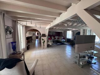  Maison à vendre 11 pièces 398 m²