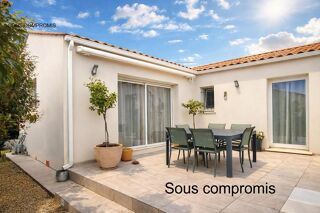  Maison � vendre 4 pi�ces  P�zenas
