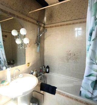  Immeuble � vendre 180 m�