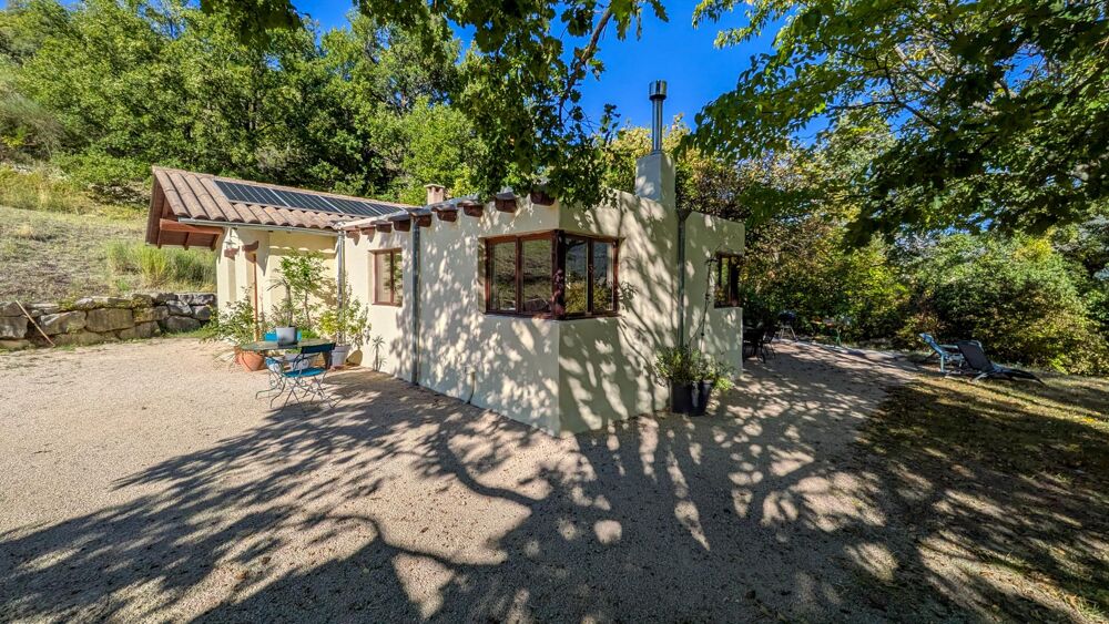 Vente Maison Maison et grand terrain 3 pièces Montbrun-les-bains