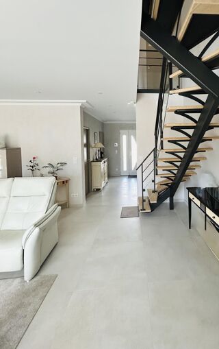  Maison � vendre 8 pi�ces 270 m�