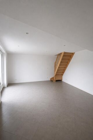  Appartement � vendre 4 pi�ces 81 m�
