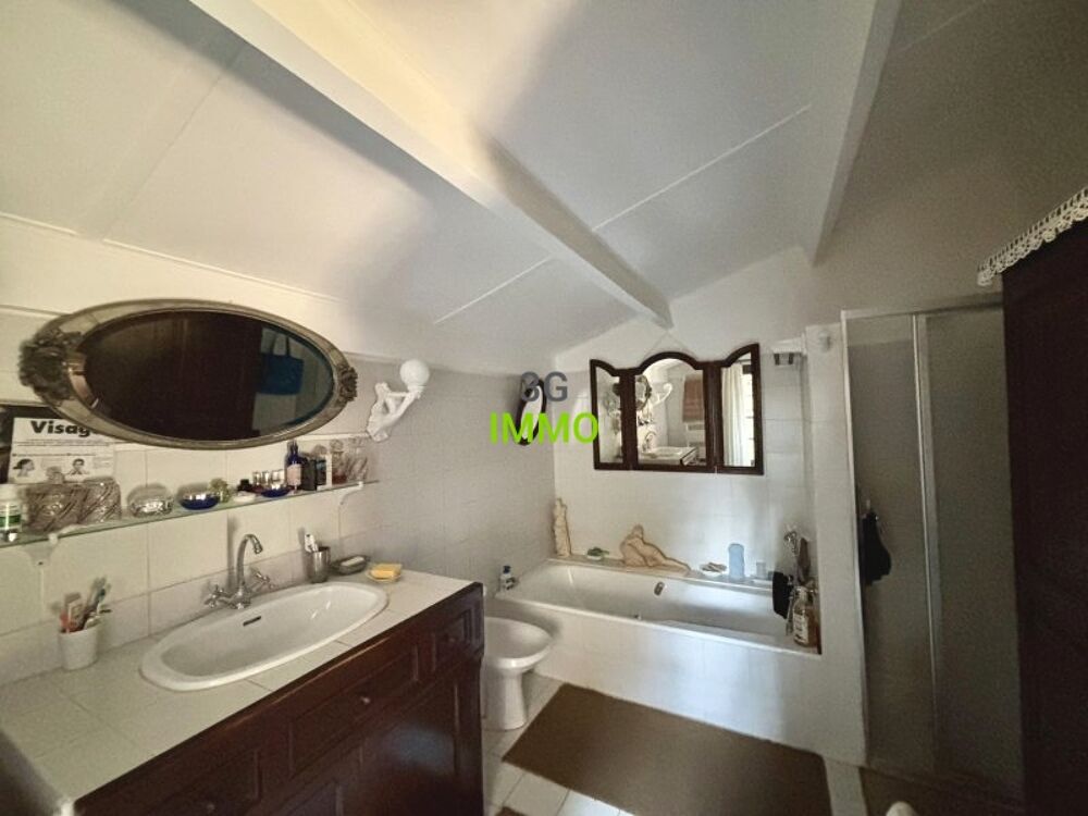 � vendre  Maison Uz�s (30700)