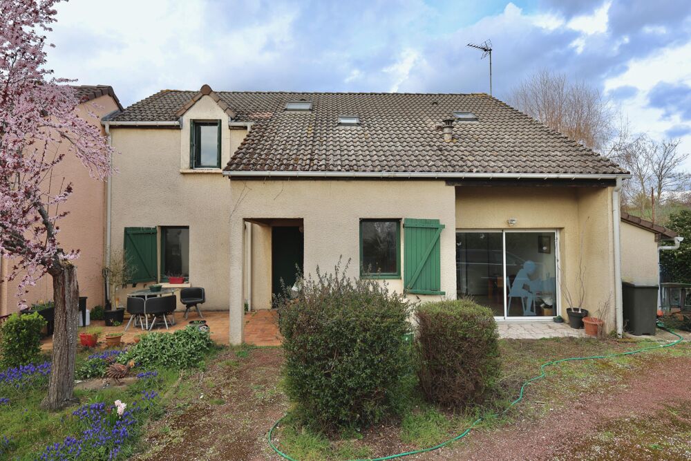 Maison 8 pièces 162 m² · à Cherisy · 162 m² · 229 000 €