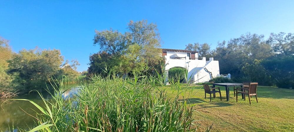 Maison 12 pièces 270 m² · à Saintes-Maries-de-la-Mer · 270 m² · 890 000 €