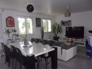 Appartement à louer 3 pièces 69 m²