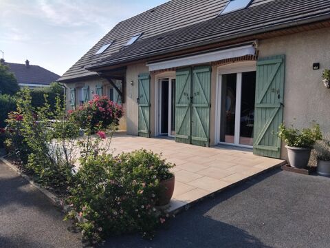   Maison 9 pi�ces Maison - 9 pi�ce(s) - 182 m�