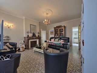  Maison � vendre 9 pi�ces 272 m�