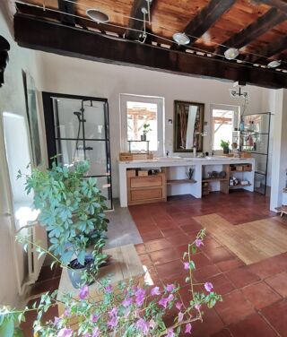  Maison  vendre 10 pices 