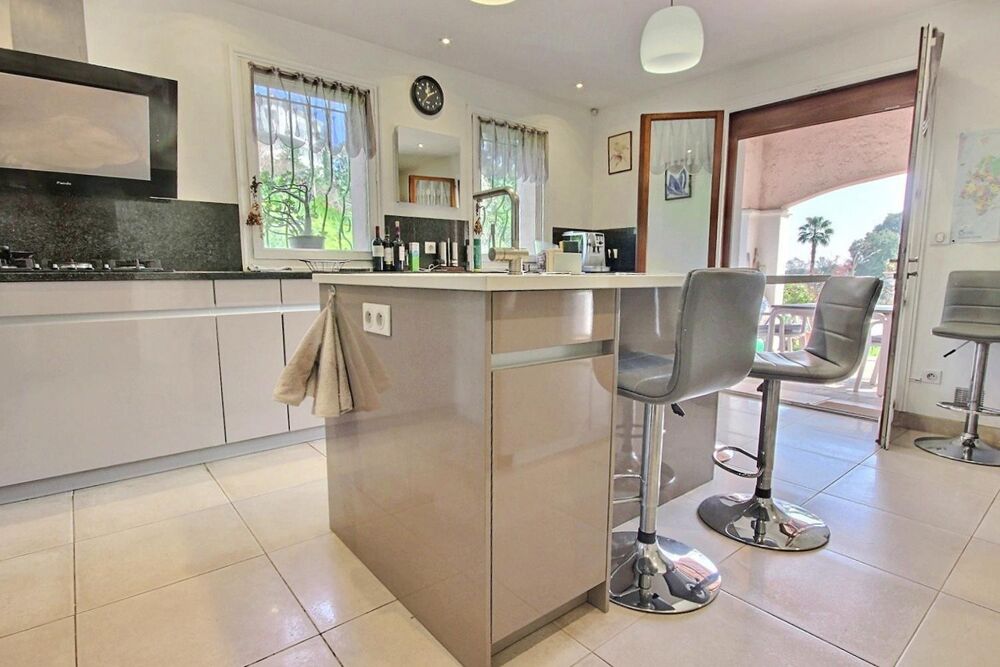 à vendre  Maison Antibes (06600)
