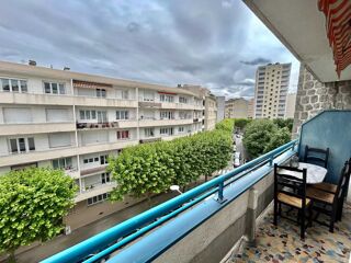  Appartement  vendre 4 pices 82 m