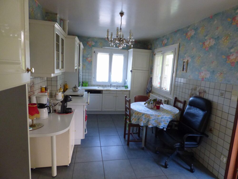 Vente Maison Maison 4 pièces Saint-genest-lerpt