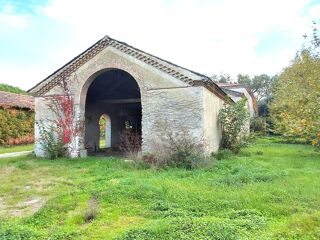  Proprit/chteau  vendre 9 pices 230 m