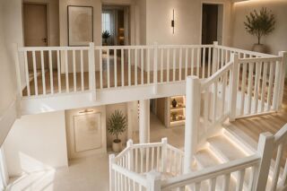  Propriété/château à louer 8 pièces 3234 m²