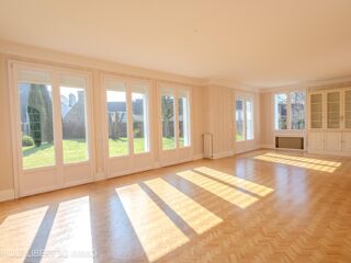  Maison � vendre 7 pi�ces 250 m�