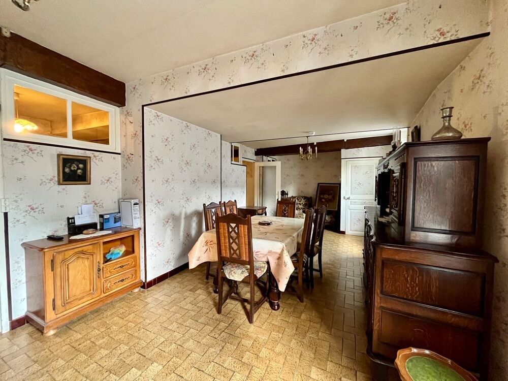 Vente Maison Maison de caractère avec dépendances et fort potentiel au Donnemarie-dontilly
