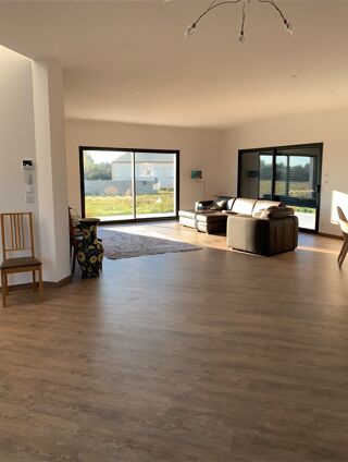 Vente Maison Belle villa sur un généreux terrain piscinable Rieux-minervois