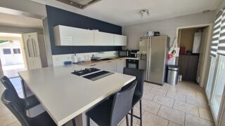 Vente Maison JOLIE MAISON D'EXEPTION A GENAS DE 177 m² AVEC PISCINE  ET Genas
