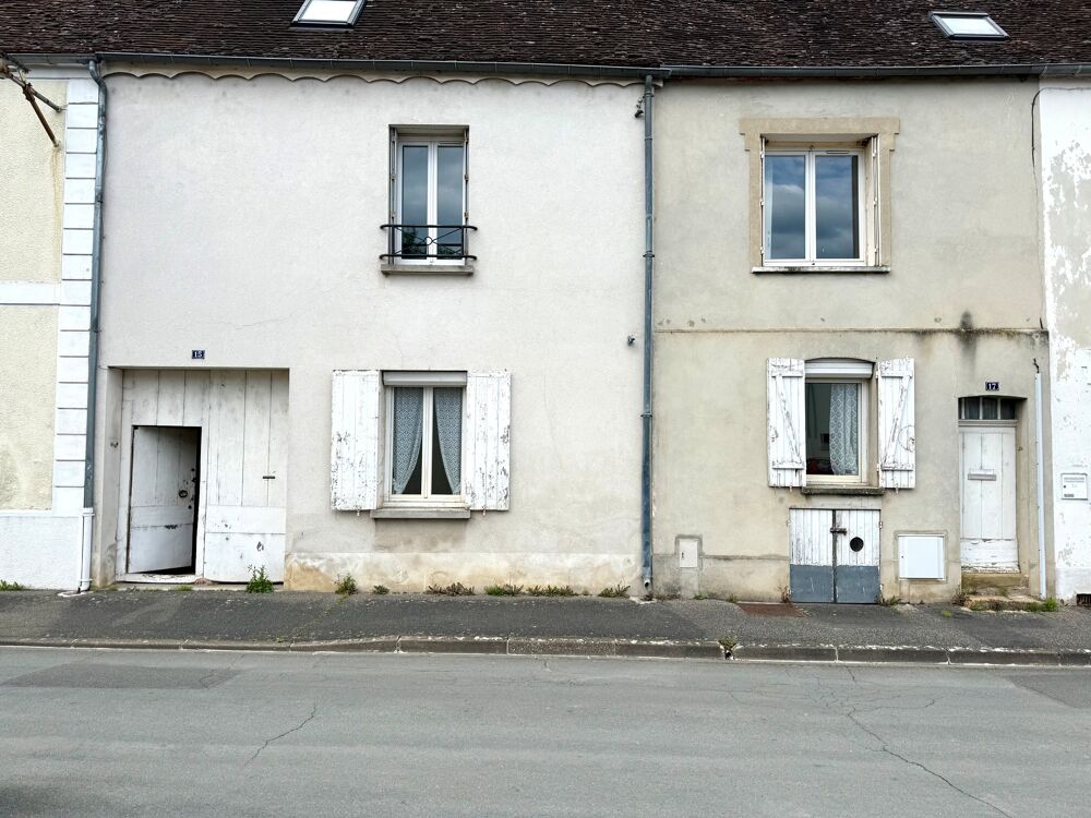Vente Maison Maison de caractère avec dépendances et fort potentiel au Donnemarie-dontilly