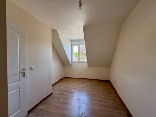  Maison à louer 6 pièces 91 m²