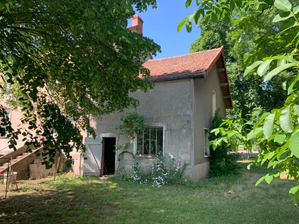 Vente Immeuble Maison ancienne sur 2 niveaux avec 2 appartements La roche-en-brenil