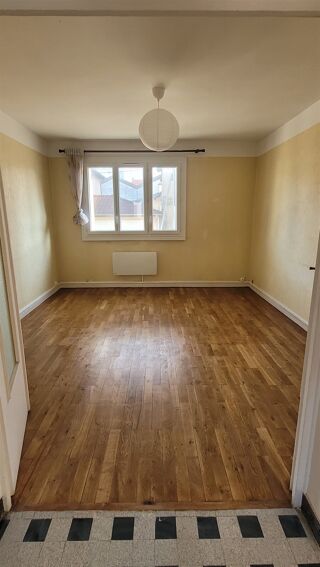  Appartement à louer 3 pièces 57 m²