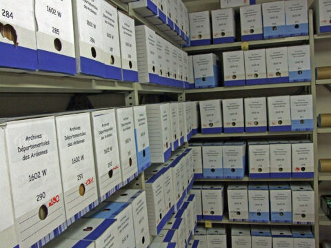 Espace archives 6, 80m2 à 150 150 01210 Ferney voltaire