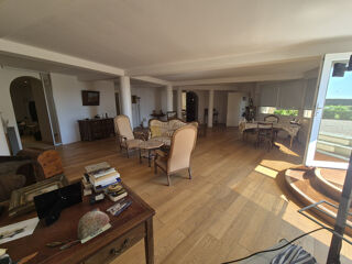  Appartement à vendre 3 pièces 136 m²