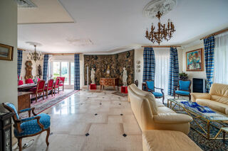  Maison à vendre 7 pièces 237 m²