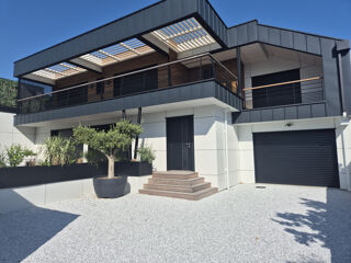  Maison � vendre 7 pi�ces 213 m�