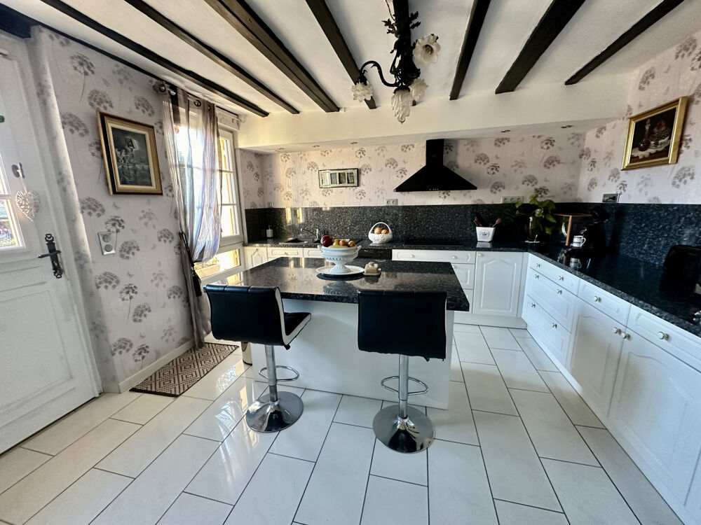 à vendre  Propriété/château Douvrend (76630)