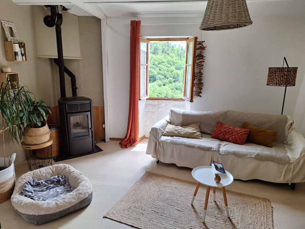 Chalencon - Maison de village avec terrasse et vue dégagée