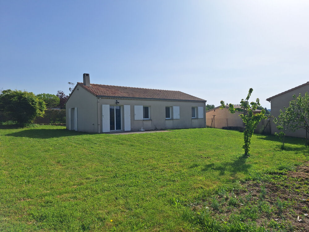 À Alboussière, maison à vendre