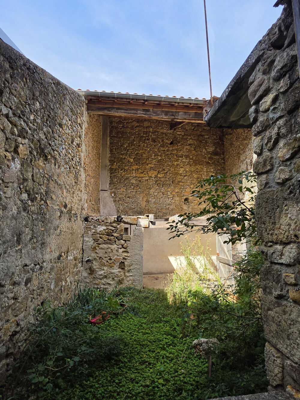 Vente Maison Maison en pierre de 250 m2 avec jardinet - VERNOUX EN VIVARAIS Vernoux en vivarais