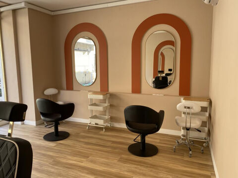   A LOUER SALON DE COIFFURE DE 90M2   MOUANS SARTOUX   ALPES MARITIMES 