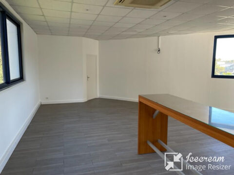   Vente de murs de locaux professionnels PROCHE SOPHIA ANTIPOLIS 
