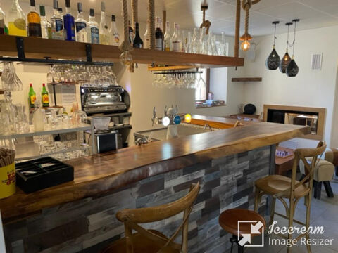   Restaurant réputé arrière-pays Cannes/Grasse avec appartement de fonction 