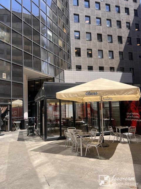   Exclusivité   Snack du Midi avec Grande Terrasse Ensoleillée   Quartier de l'Arénas à Nice 