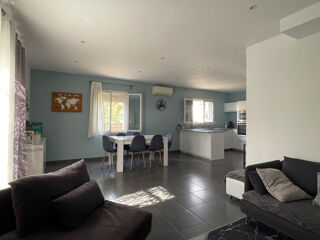 Vente Maison ARLES-GIMEAUX-Maison de 111 m2 habitable sur terrain clos de 350m2. Arles