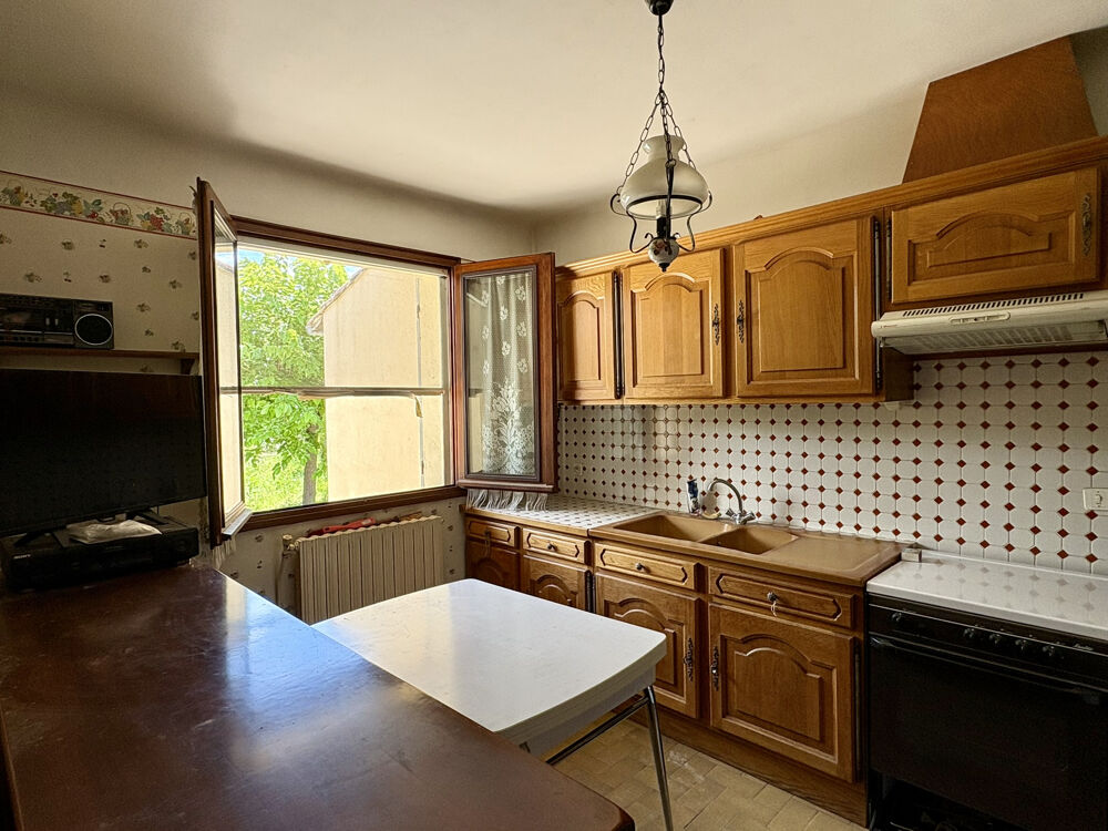 A mouleyres chemin de la tour des jonquets - vente d'une villa de 80m2 environ sur un joli terrain de 982m2