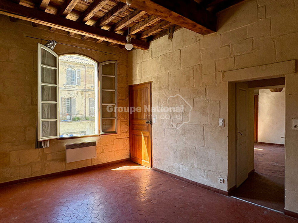 ARLES. Grand duplex centre ville.