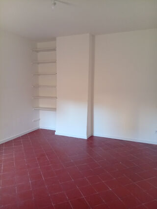  Maison à louer 3 pièces 84 m²
