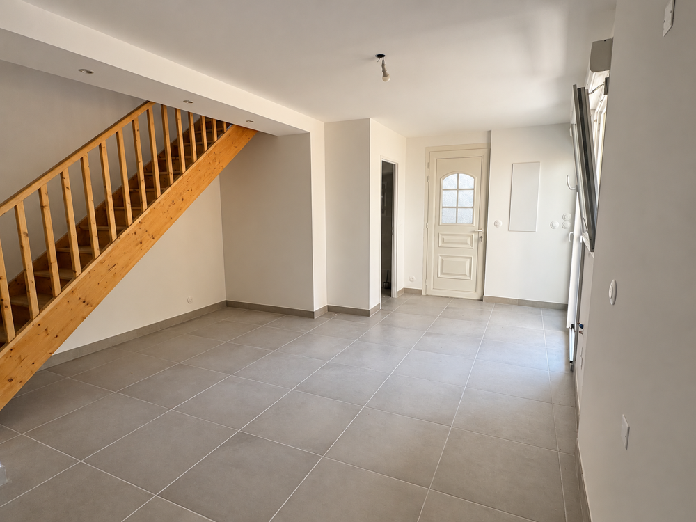 Vente Maison Maison de villlage - Rénovée - 4 Chambres - Cour - Calme Eyragues