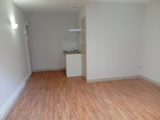 Location Appartement Arles centre studio à louer Arles